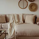 Voyage One-Bedroom Retreat At Ansam